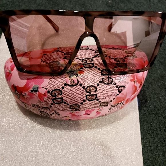 Foster Grant Accessories - Sunglasses with case bebe worn or used